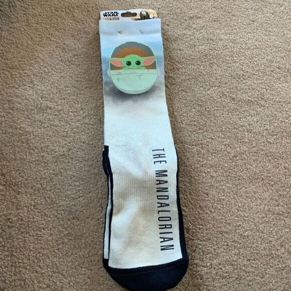 Disney Star Wars The Mandalorian Size L/XL Adult Socks *New* - Picture 1 of 6